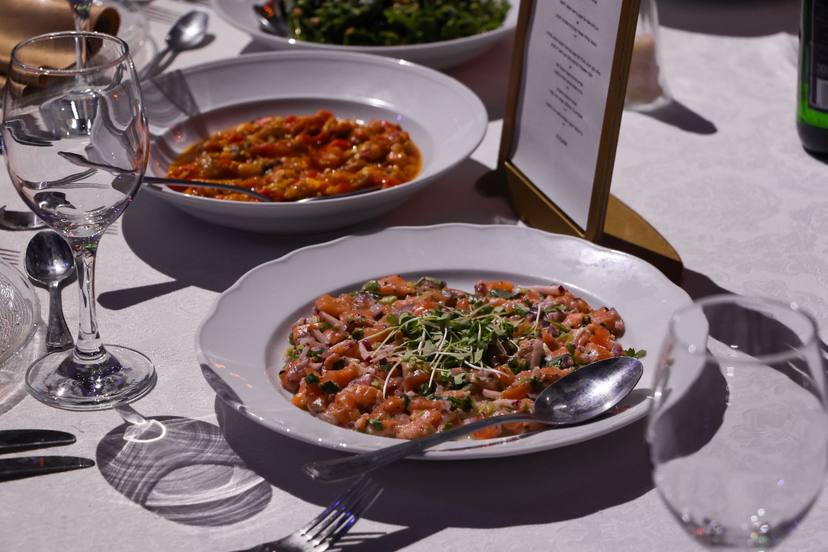 How to Plan a Welcome Dinner the Night Before Your Wedding